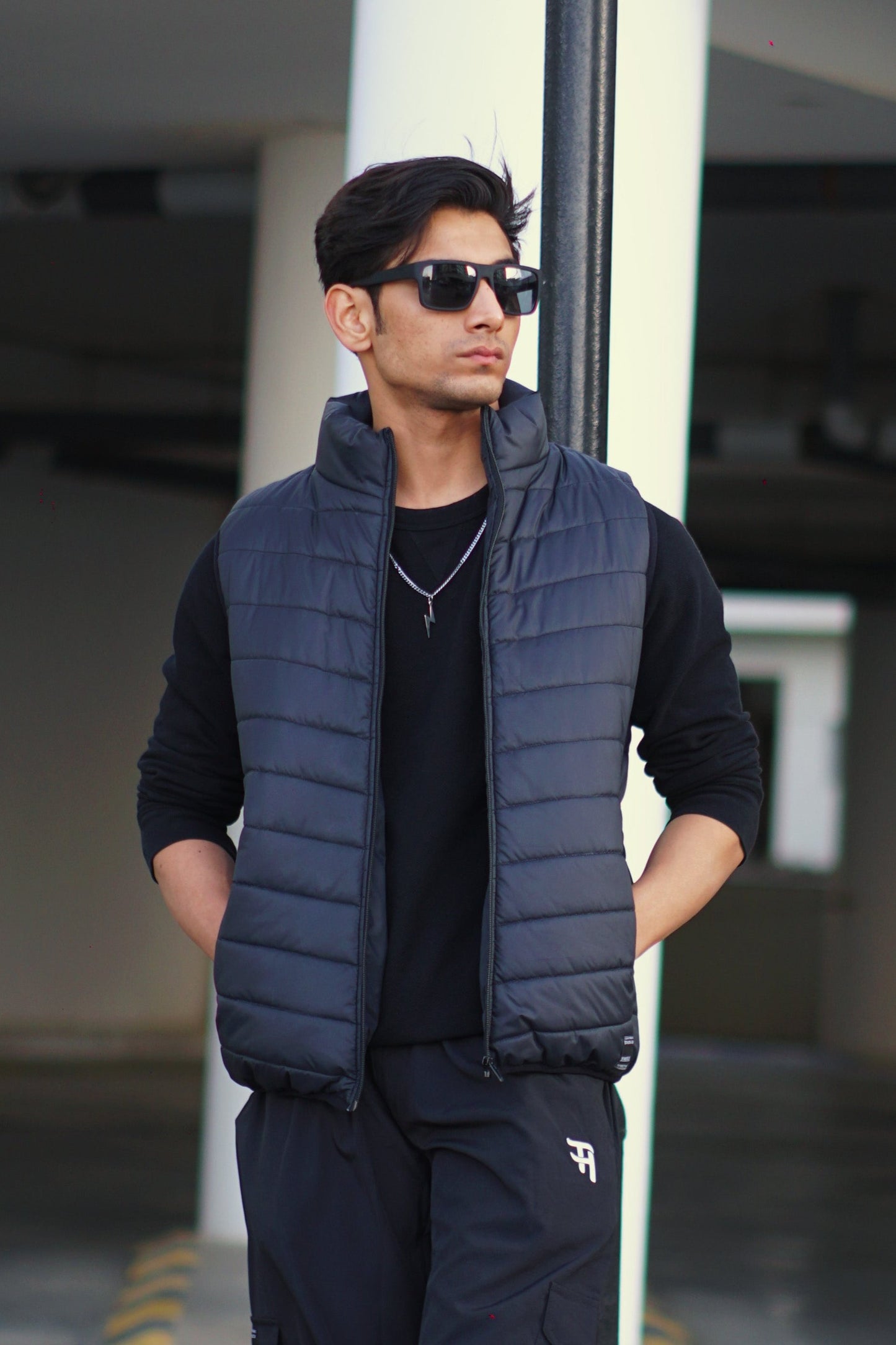 Sleeveless Puffer Jacket Black