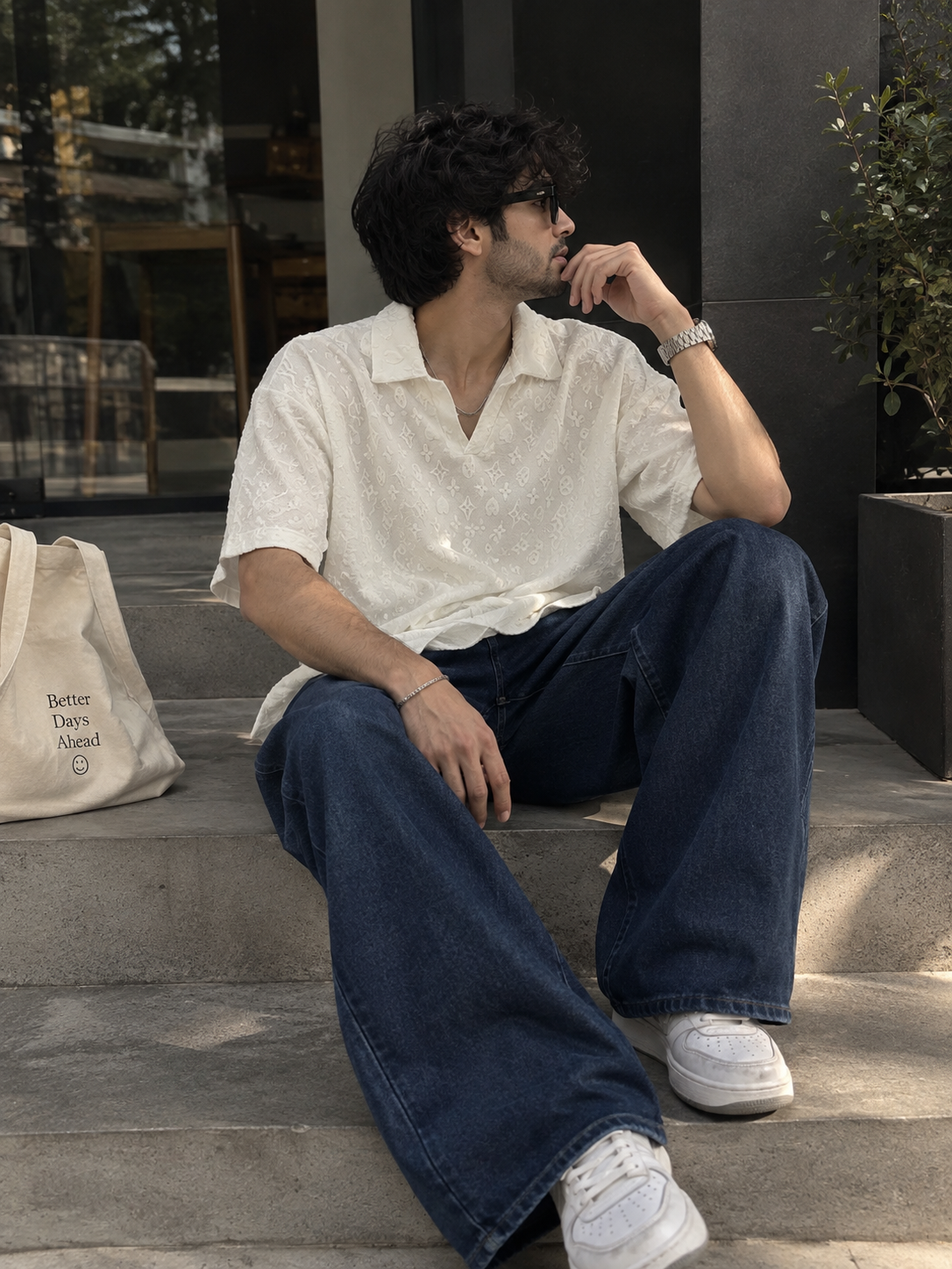 Embossed casual v neck open Collor polo shirt